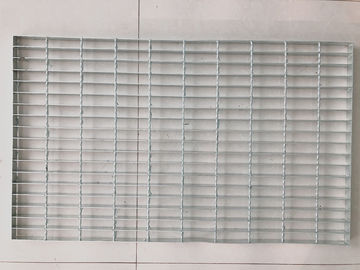 Anti Corrosive Galvanized Walkway Grating , Metal Grate Walkway Thickness 0.3-0.8mm