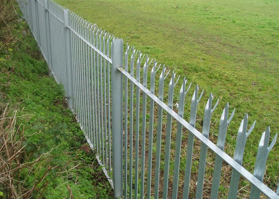 El Pvc euro cubrió la cerca de acero W Pale For Garden de la palizada del 1.8*2.75m