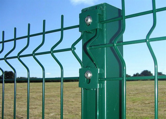 Barrera de doblado de triángulo galvanizado en caliente Diámetro de alambre de 3,5 mm Seguridad de acero bajo en carbono Muestra gratuita