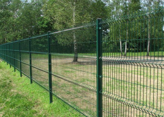 El OEM que 3D curvó el polvo cubrió la cerca de acero Panel del triángulo 3D los 2*2.5m 4.0m m