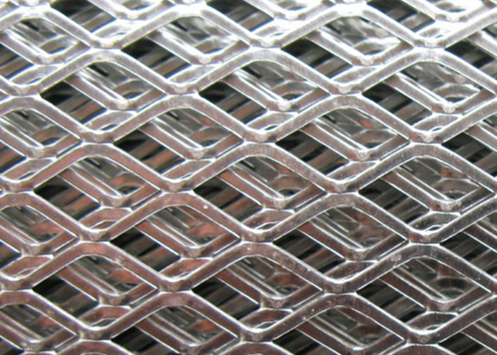 Galvanizado de malla metálica expandida Diamante de apertura 1.188x2.5 pulgadas