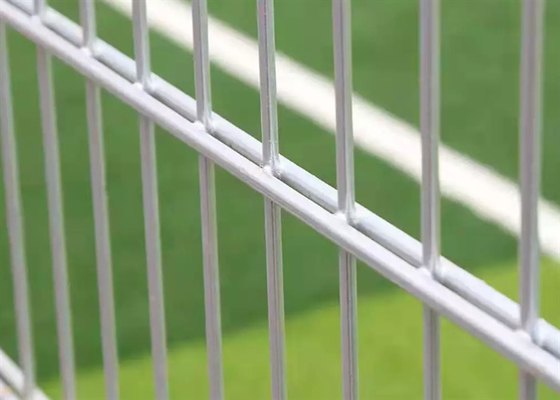 Cercas de alambre de doble barra galvanizadas y recubiertas de PVC para jardín / deporte