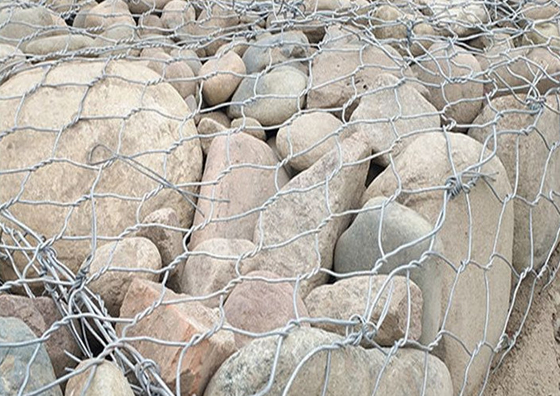 Rejilla de alambre de gabión hexagonal para protección de puentes 1 * 2 * 0,5m 80 * 100mm