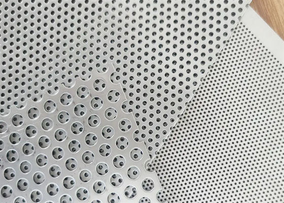 Largo 100-2500 mm malla de alambre perforada en acero con bajo contenido de carbono