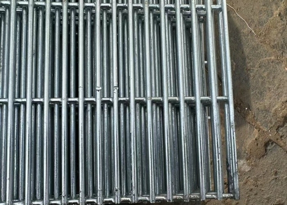 358 Panel de cerca de seguridad anti-corte de 2,4 m x 3,0 m malla de acero galvanizado