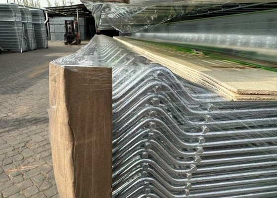 Panel de cerca triangular de acero anticorrosivo, de uso múltiple fácil mantenimiento para eventos de construcción