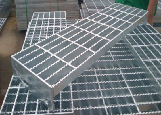 Plataformas Industriales de Conexión Rápida con Rejilla Perforada Modular Galvanizada Ecológica