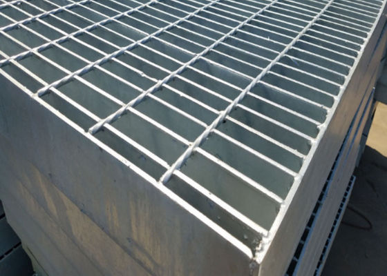 Rejilla de pasarela galvanizada modular de 1200x3000mm con paneles preensamblados