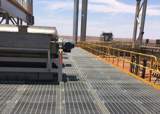Rejilla de acero galvanizado antideslizante para plataformas de plataformas petrolíferas