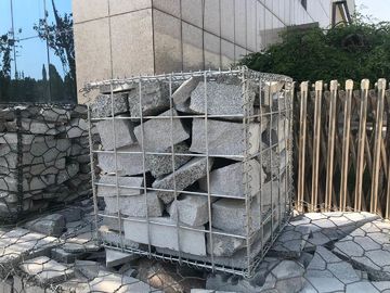 Protección soldada con autógena galvanizada de la caída de la roca de la cesta de Gabion de la malla de alambre de Gabion de la inmersión caliente