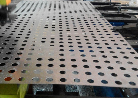 0.2m m galvanizaron el alambre perforado Mesh For Decoration Ceiling/barreras del ruido