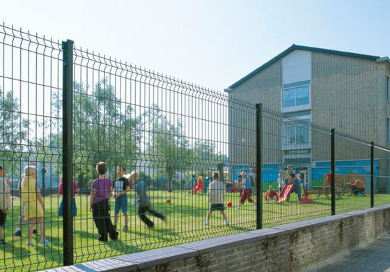 El Pvc galvanizado al aire libre cubrió la cerca de doblez Panels 3.5m m