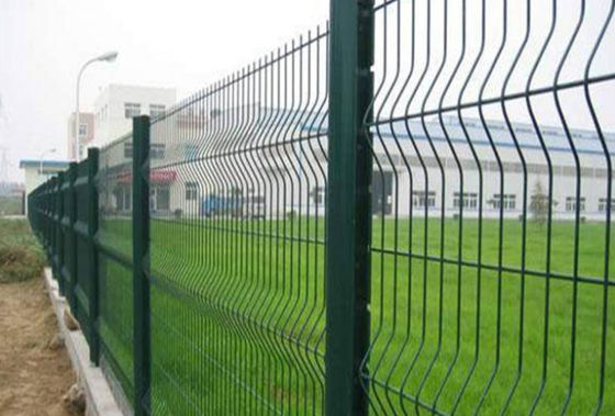 El Pvc cubierto curvó/triángulo que doblaba a Brc Mesh Fencing