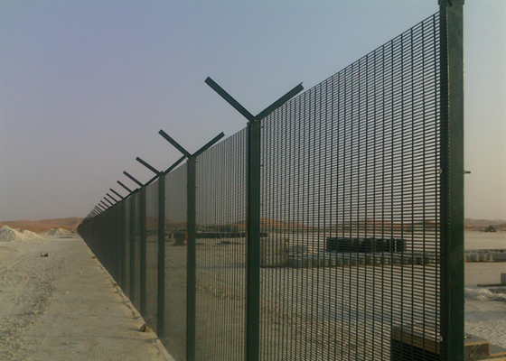 12.7x76.2m m Mesh Hole 358 Mesh Security Fence For Airport/calzada soldados con autógena
